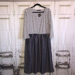 NWT Boutique Navy stripped dress XL